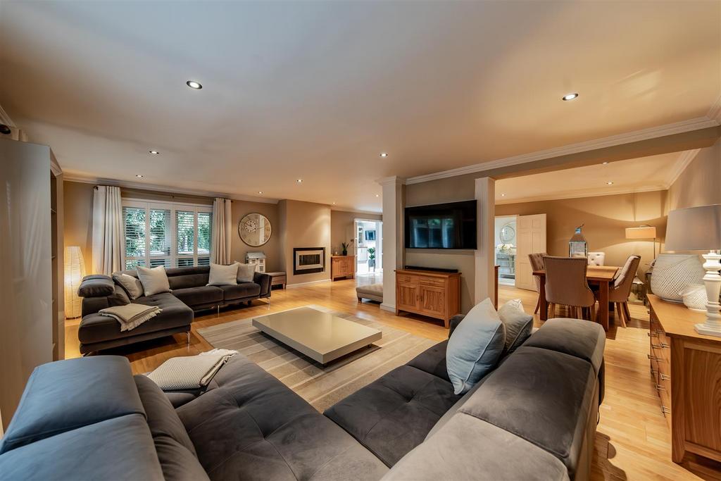 Living & Dining Room