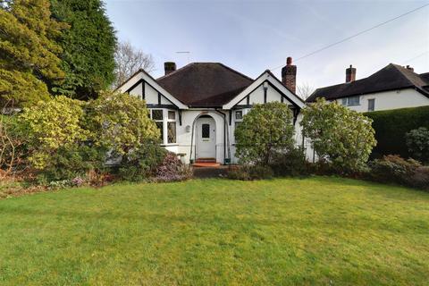 2 bedroom detached bungalow for sale - Park Drive, Wistaston, Crewe