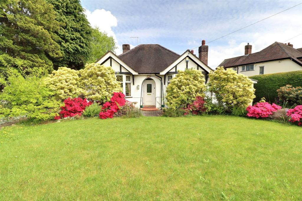 Park Drive, Wistaston, Crewe 2 bed detached bungalow £216,000