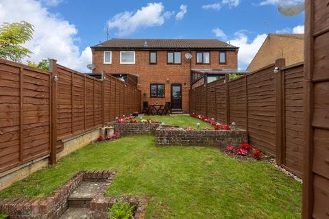 2 bedroom terraced house for sale, Strafford Close, Harlington