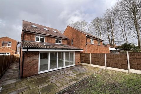 4 bedroom detached house for sale, Bernard Close, Dunstable