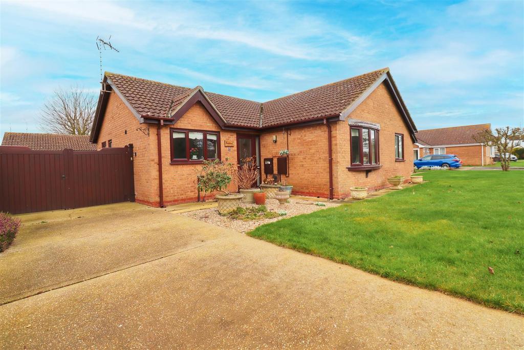 The Copse, Sandilands, Mablethorpe 3 bed detached bungalow for sale £