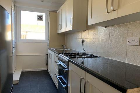 2 bedroom flat for sale, Freshwater Court, Lady Margaret Road, Southall