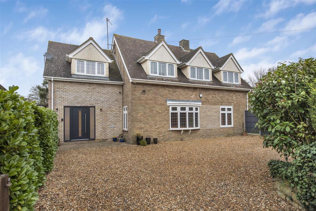 Mill End, Harlington Road, Sharpenhoe 5 bed detached house £950,000