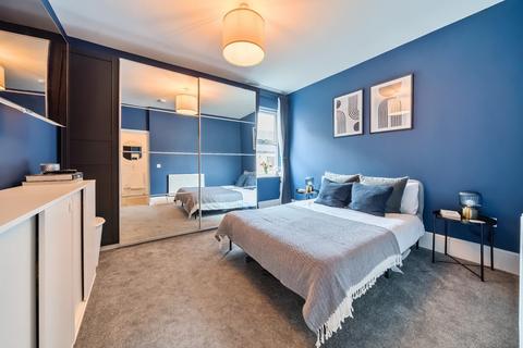 Flat 3, 13 Palace Grove, Bromley, BR1 3HA