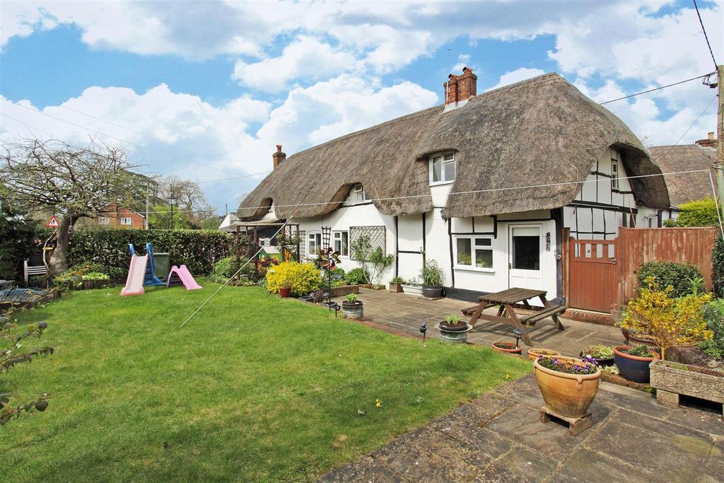 Corner house ph101sky.jpg