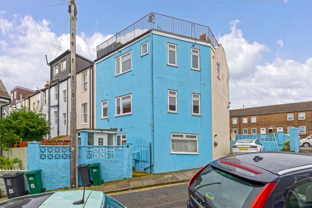 Cromwell Street, Brighton 2 bed house for sale £500,000