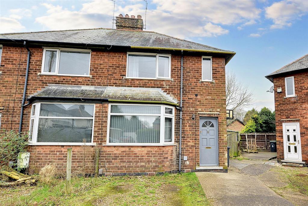 Trent Crescent, Attenborough, Nottingham 2 bed semidetached house for