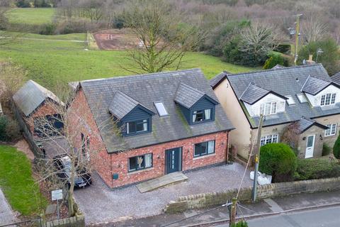4 bedroom detached house for sale - Long Lane, Charlesworth, Glossop