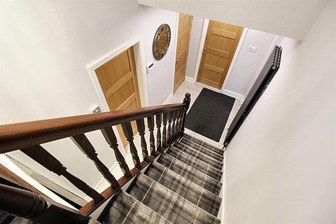 4 bedroom detached house for sale - Moor Top Road, Kirkheaton, Huddersfield, HD5 0PJ