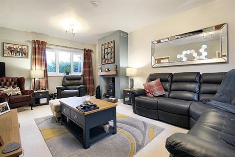 4 bedroom detached house for sale, Moor Top Road, Kirkheaton, Huddersfield, HD5 0PJ
