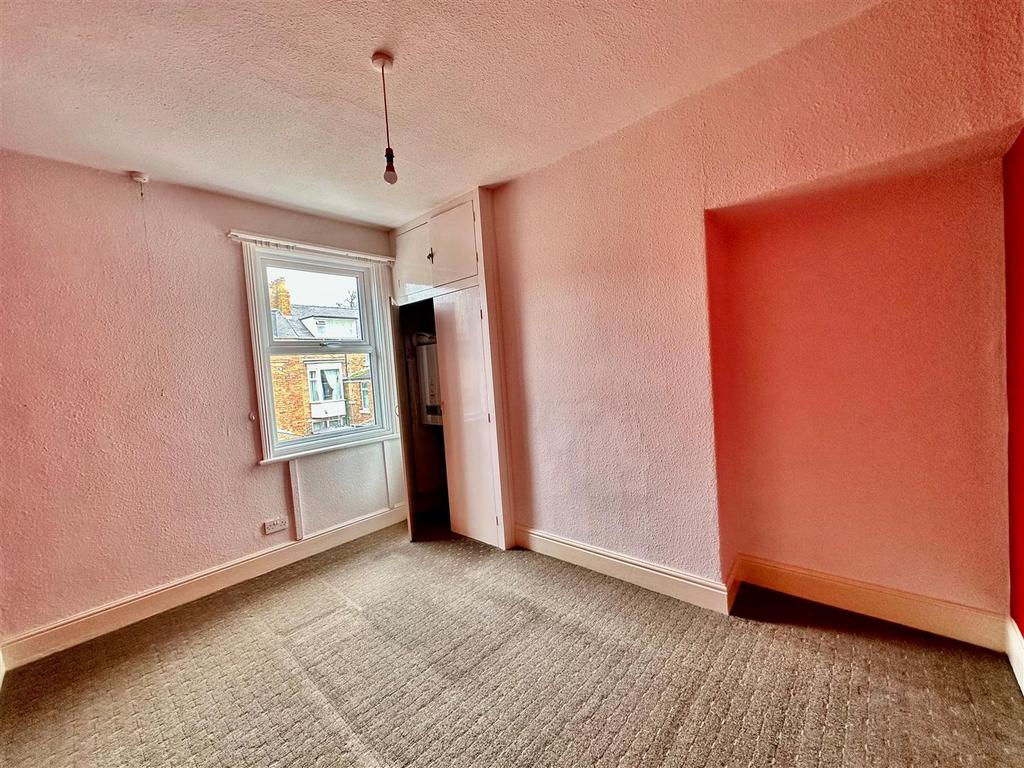 Bedroom 2.jpg