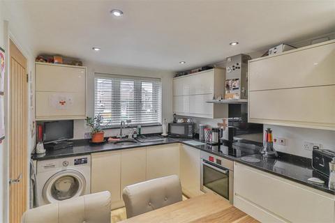 2 bedroom end of terrace house for sale, Wilson Road, Hadleigh, Ipswich