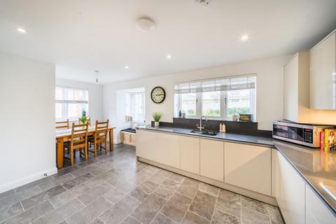 3 bedroom detached house for sale, Nearly new home in highly regarded Cadbury Fields, Congresbury