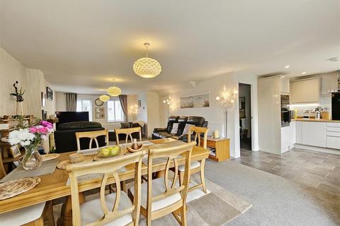 4 bedroom detached house for sale, Gwel An Woon, Goonhavern, Truro