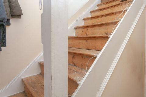 120 Rectory Road, London, N16 7SD