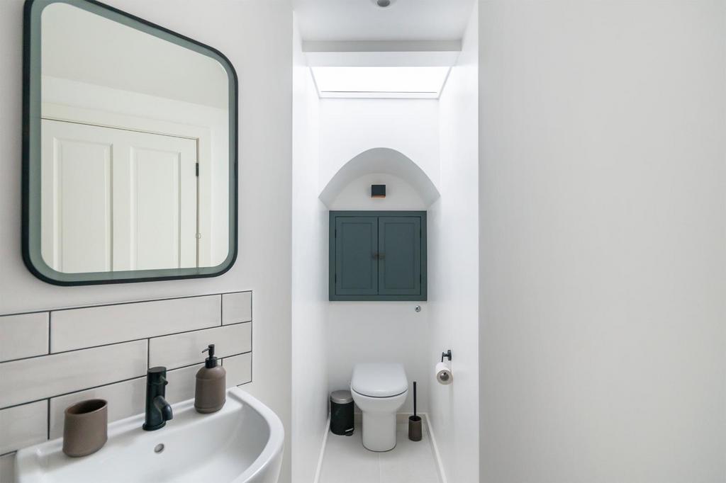 HS3 TN - Shower Room A.jpg