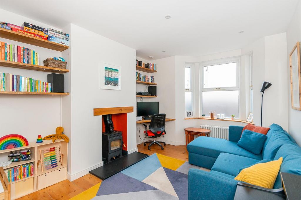 HS3 TN - Living Room E.jpg