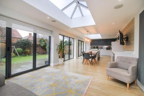 4 bedroom detached house for sale, The Broadway, North Shields