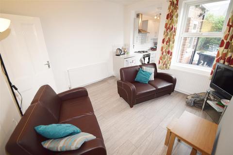 24 Lydgate Lane, Sheffield, S10 5FH