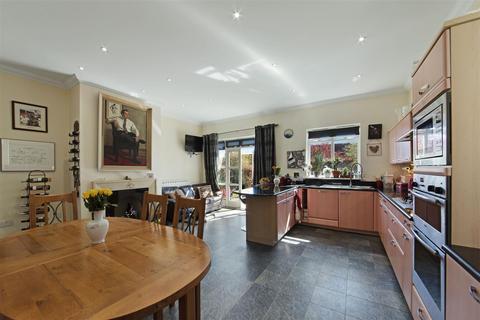 4 bedroom end of terrace house for sale, The Walled Garden, Hertford