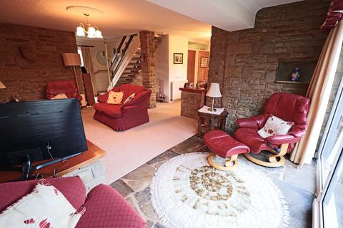 48 Alma Avenue, Foulridge, Colne, BB8 7NS