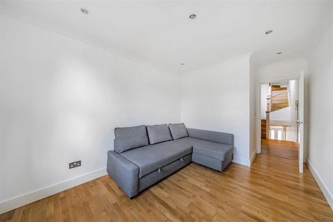 3 bedroom flat for sale - Sydney Road, London, N8