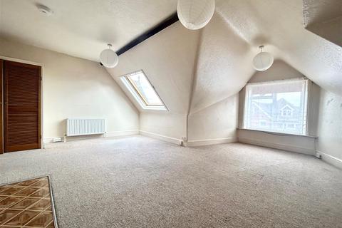 Studio to rent, Donoughmore Road, Boscombe, Bournemouth