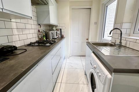 2 bedroom apartment to rent, Shortridge Terrace, Newcastle Upon Tyne