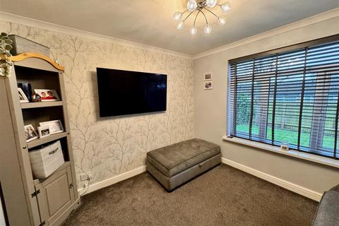 16 Cherry Tree Lane, Codsall, Wolverhampton, WV8 1NL