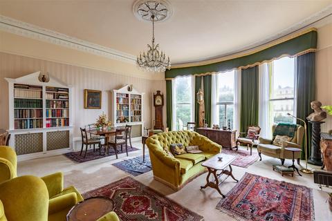 3 bedroom apartment for sale, Brunswick Square, Hove