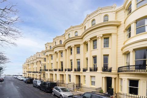 3 bedroom apartment for sale, Brunswick Square, Hove