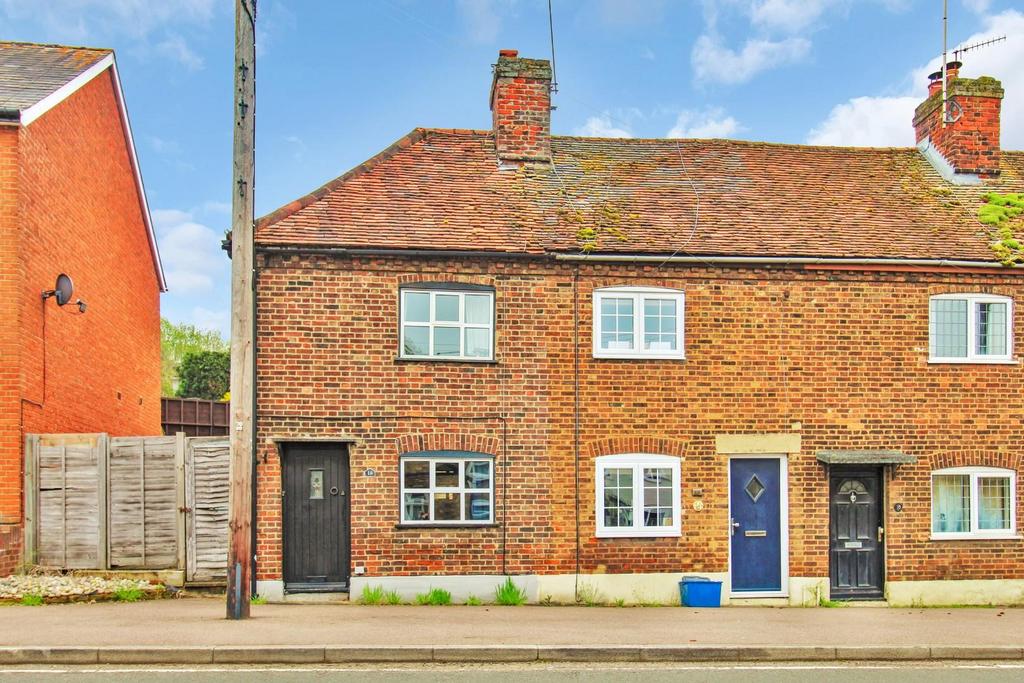 Cambridge Road, Wadesmill 2 bed terraced house for sale £375,000