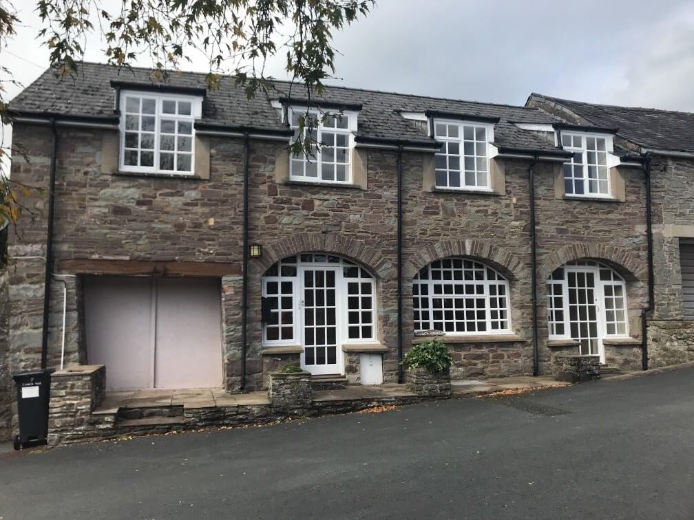 Cradoc Road, Brecon, LD3 3 bed link detached house for sale £260,000