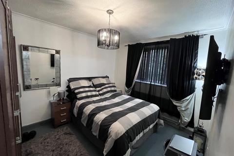 25 Barnett Drive, Salford, M3 6WH