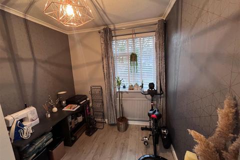 25 Barnett Drive, Salford, M3 6WH