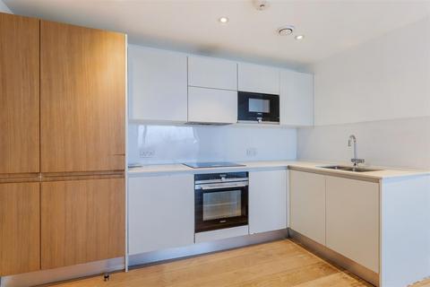 2 bedroom flat to rent, The Quarters, Wellesley Road, Croydon