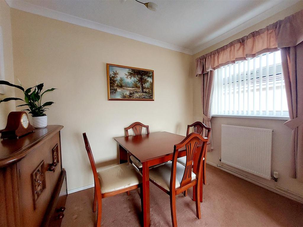 Heol Dylan, Gorseinon, Swansea 2 bed detached bungalow for sale £210,000