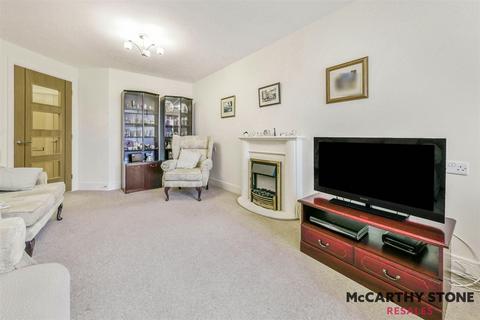 2 bedroom apartment for sale, Goodes Court, Baldock Road, Royston