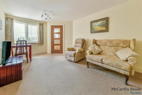 2 bedroom apartment for sale, Goodes Court, Baldock Road, Royston