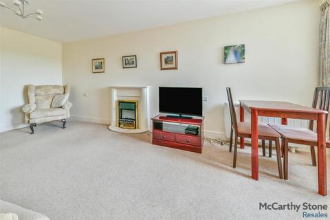 2 bedroom apartment for sale, Goodes Court, Baldock Road, Royston