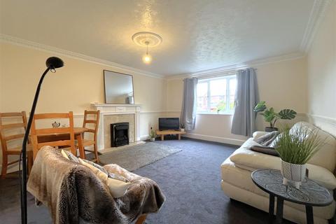 1 bedroom apartment for sale, William Tarver Close, Warwick