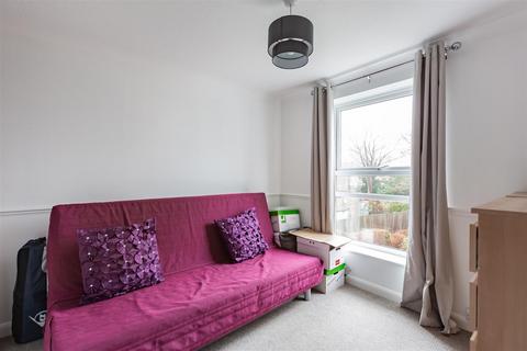 34 Caling Croft, New Ash Green, Longfield, DA3 8PX