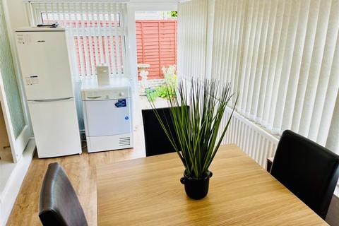 19 Flamborough Close, Birmingham, B34 6LY