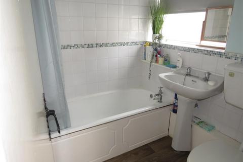 19 Flamborough Close, Birmingham, B34 6LY