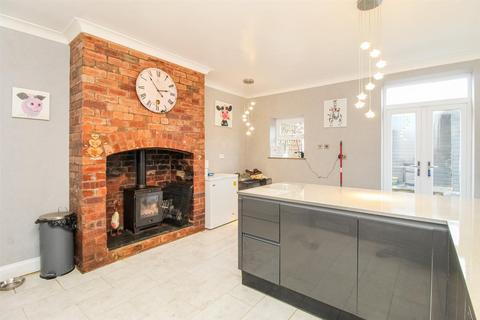 24 Harrap Street, Wakefield, WF2 9LW