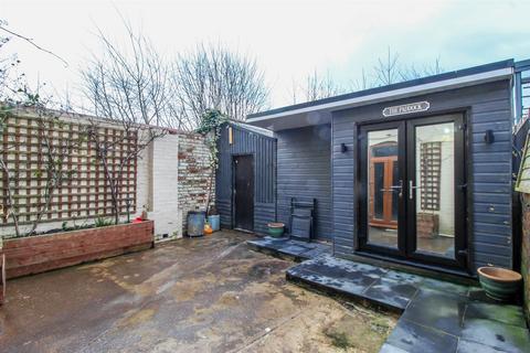 24 Harrap Street, Wakefield, WF2 9LW