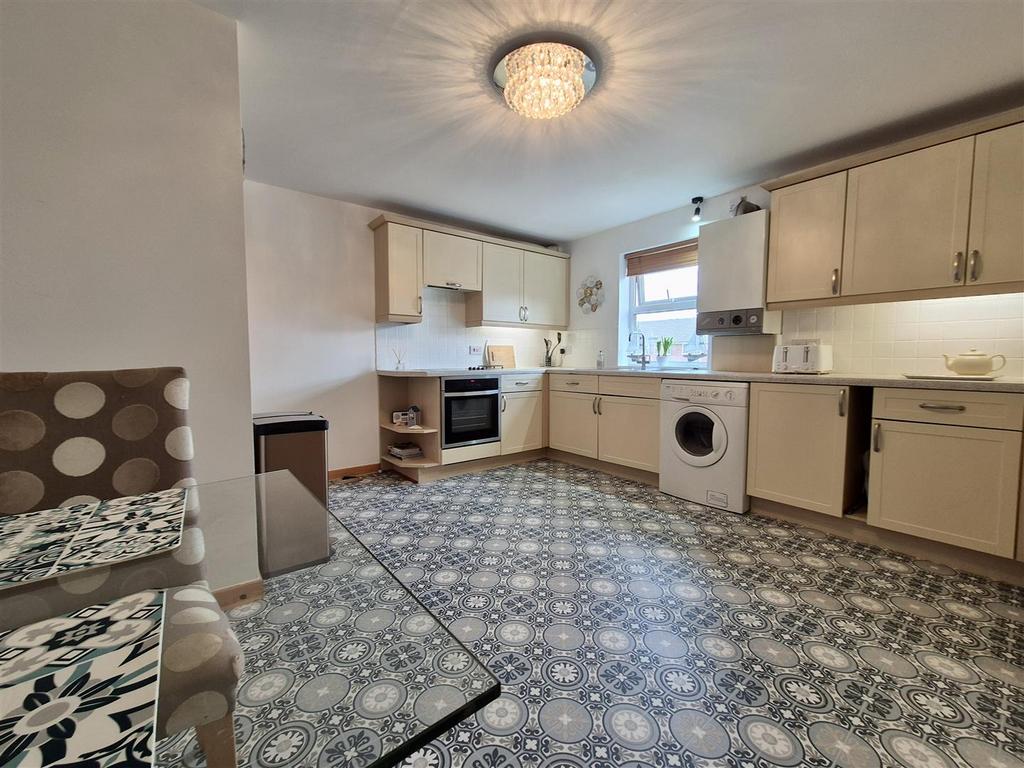 Dining kitchen