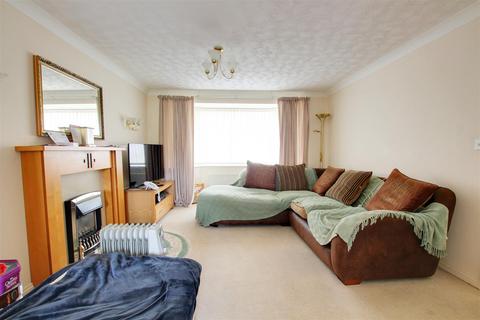 3 bedroom detached bungalow for sale, Hawthorn Drive, Mablethorpe LN12