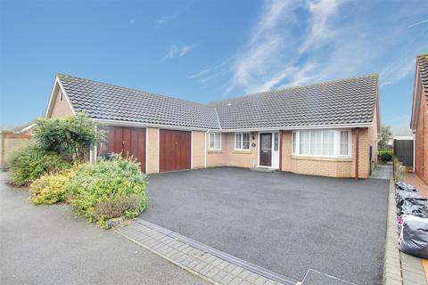 3 bedroom detached bungalow for sale, Hawthorn Drive, Mablethorpe LN12